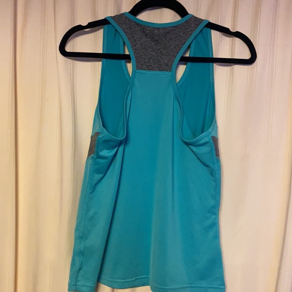 Elle Sport Work Out Top - Picture 4 of 4